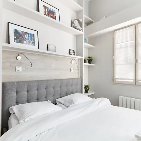 St Germain Des Pres With Balcony - Cityapartmentstay Apartament Paryż