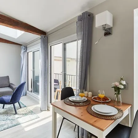 Apartament St Germain Des Pres With Balcony - Cityapartmentstay Paryż